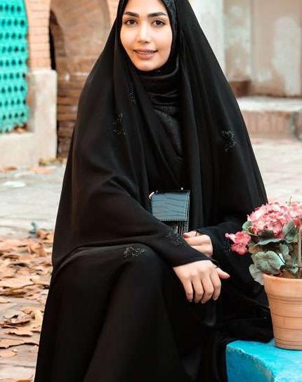 عکس زن چادری زیبا