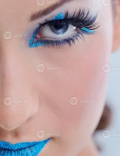 عکس زن زیبا با آرایش