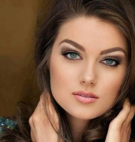عکس زن زیبا با آرایش