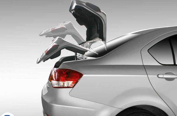 عکس ماشین گریت وال c30 دنده ای