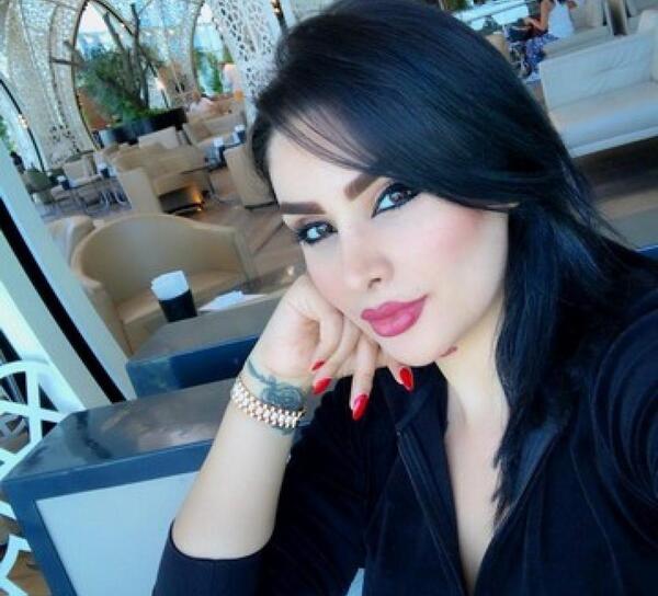 عکس دنیا جهانبخت چند سالشه