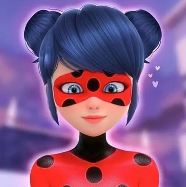 عکس دختر کفشدوزکی خنده دار