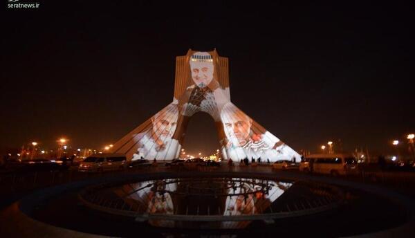 عکس آزادی در شب