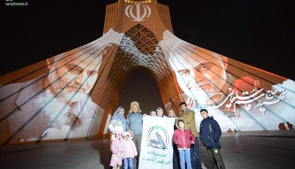 عکس آزادی در شب