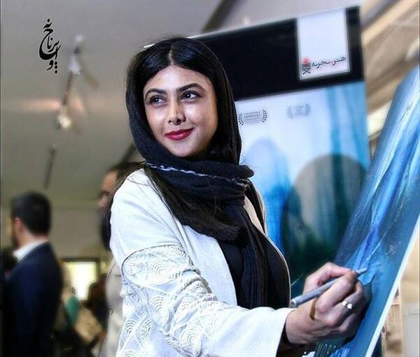 عکس بدون آرایش آزاده صمدی