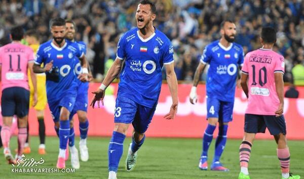 عکس مدیر پرسپولیس