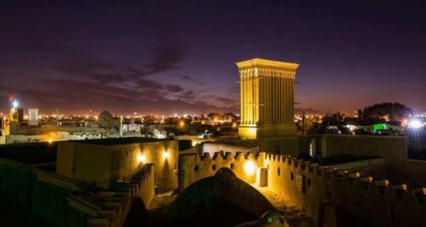 عکس جاده یزد در شب