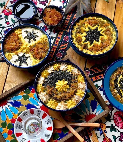 عکس از مراحل پخت آش رشته