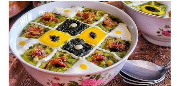 عکس از مراحل پخت آش رشته