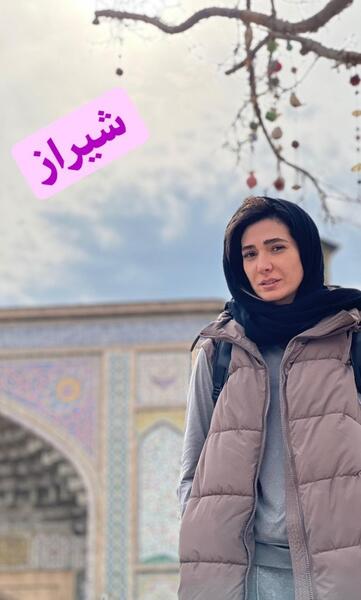 عکس مینا وحید در خارج از کشور