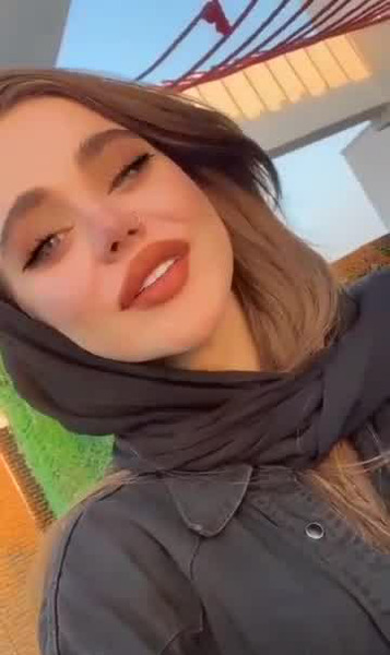 عکس نیکا و متین در کیش