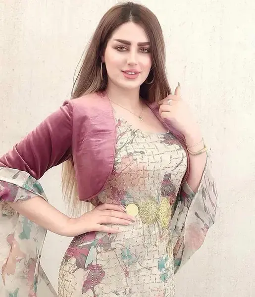 عکس دختر خوشگل با لباس کردی