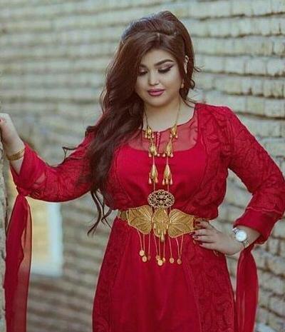 عکس دختر خوشگل با لباس کردی