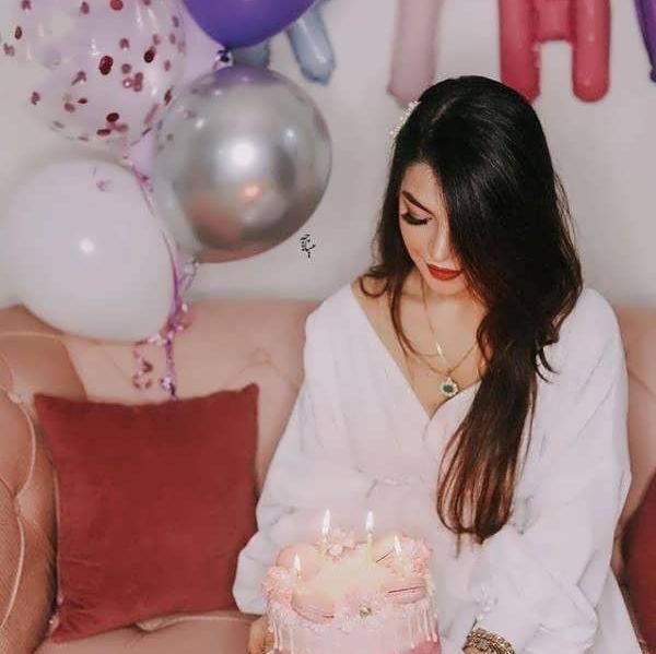 عکس ژست روز دختر