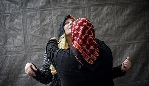 عکس دختر عقب مانده ذهنی