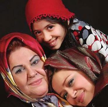 عکس بهاره رهنما با مادرش