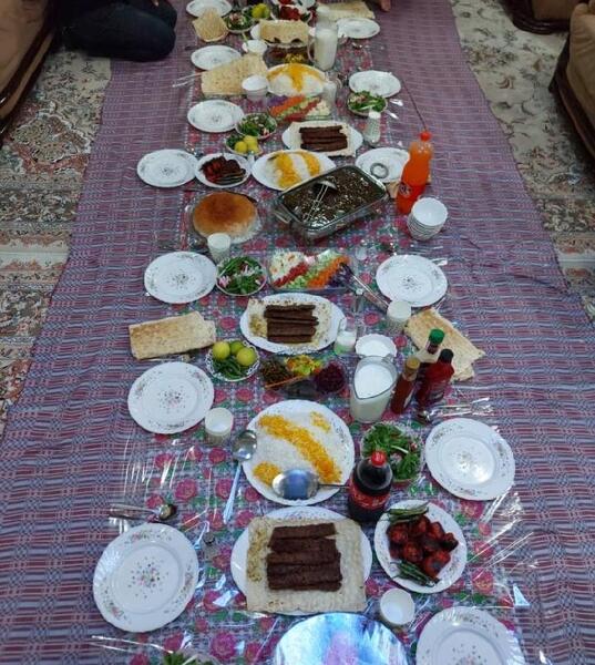 عکس سفره دعوتی