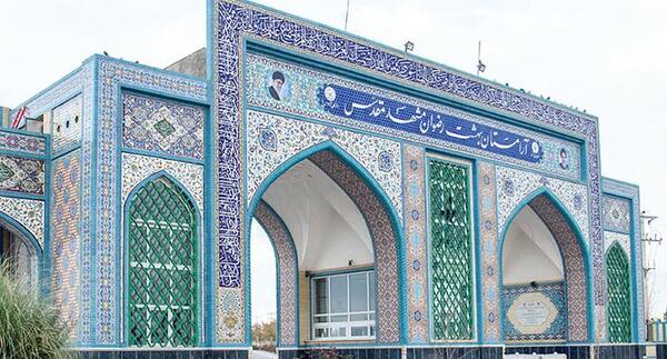 عکس زائر سرای رضوان مشهد