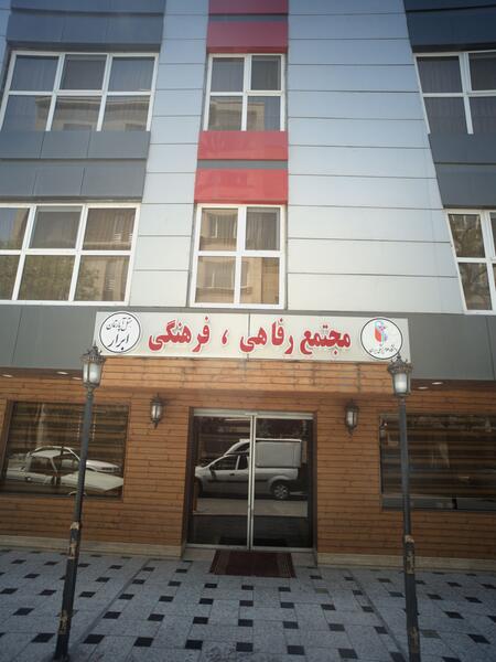عکس زائر سرای رضوان مشهد
