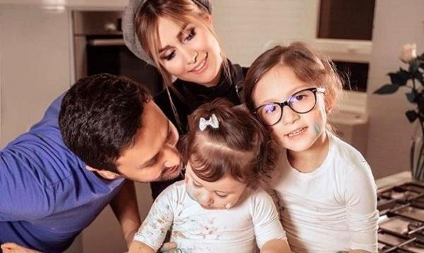عکس مادر زن شاهرخ استخری