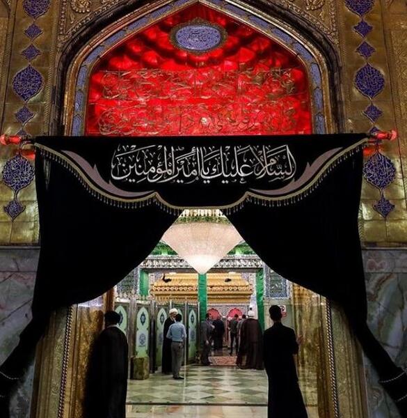 عکس حرم امام علی در شب