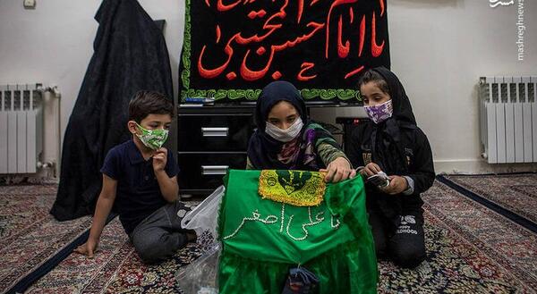 عکس عزاداری در خانه