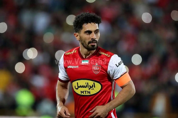 عکس امید عالیشاه در پرسپولیس