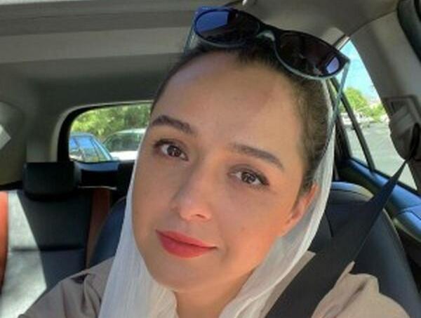 عکس ترانه علیدوستی با عینک دودی