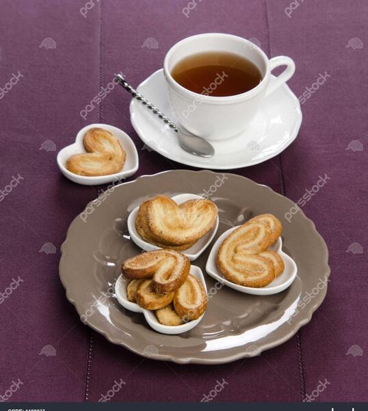 عکس چای و شیرینی
