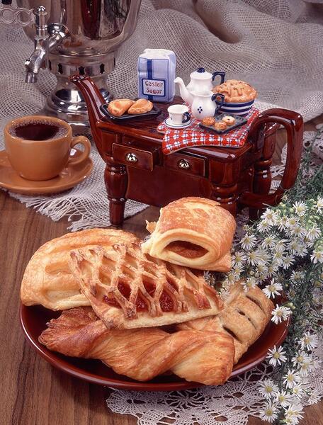 عکس چای و شیرینی