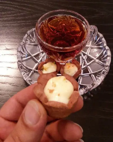 عکس چای و شیرینی