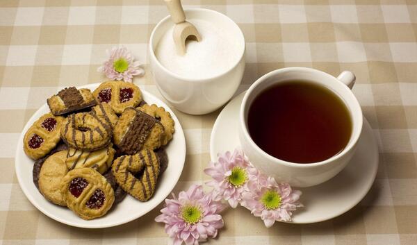 عکس چای و شیرینی