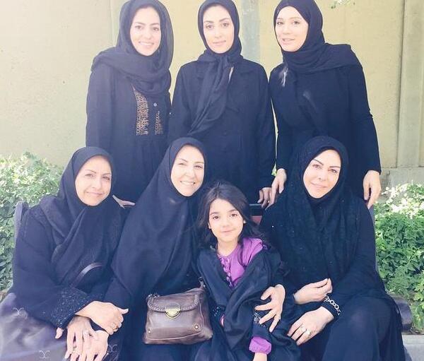 عکس رویا رستمی نویسنده
