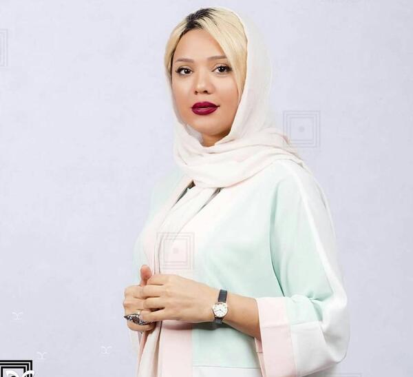 عکس رویا رستمی نویسنده
