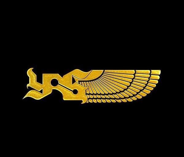 عکس یاس با تاج