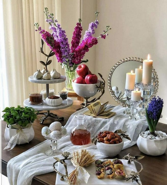 عکس ایده سفره هفت سین روی میز ناهار خوری