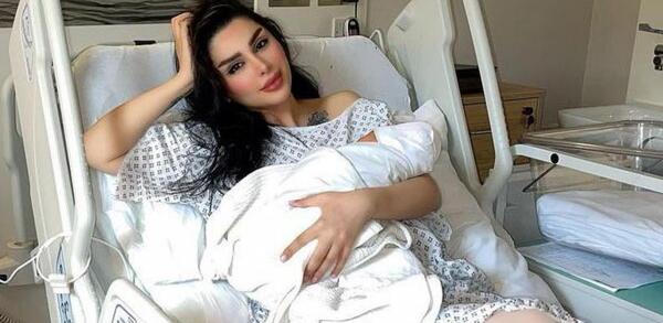 عکس دنیا جهانبخت و مهراد جم