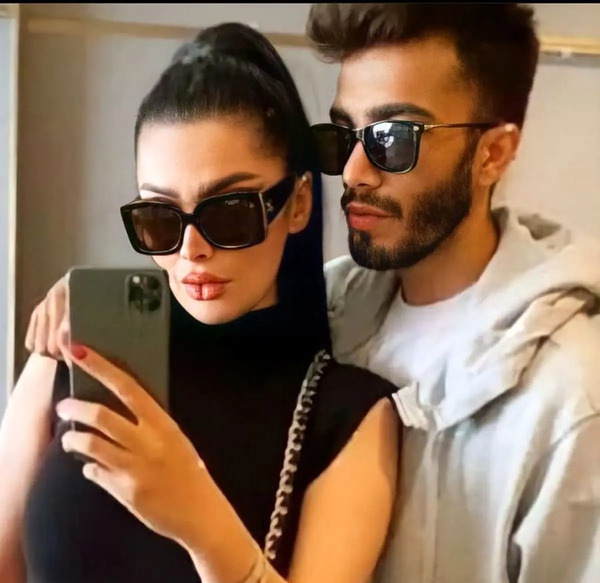 عکس دنیا جهانبخت و مهراد جم