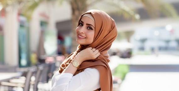 عکس دختر با لبخند جذاب