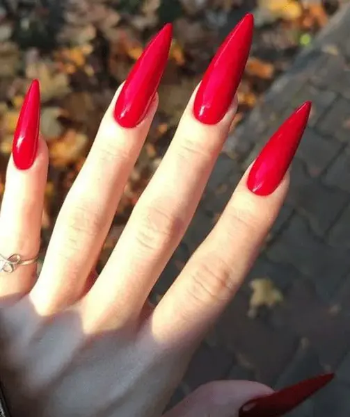 عکس مدل ناخن نوک تیز