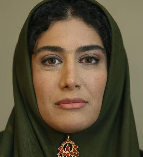 عکس آزاده اسماعیل خانی و همسرش