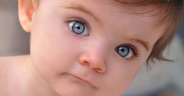 عکس نوزاد پسر چشم رنگی
