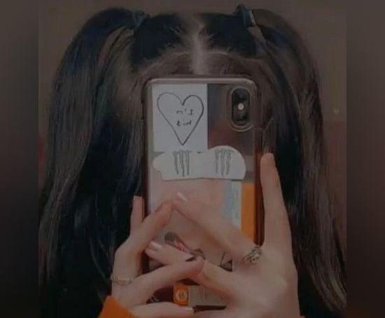 عکس پروفایل دخترونه با گوشی