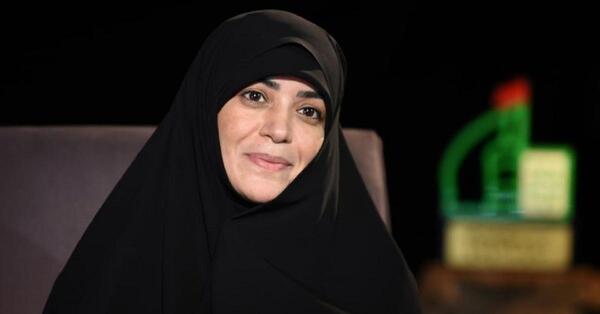 عکس الهام چرخنده و پسرانش