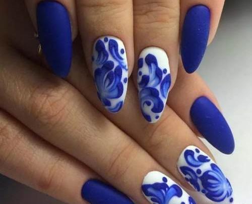 عکس طراحی ناخن آبی