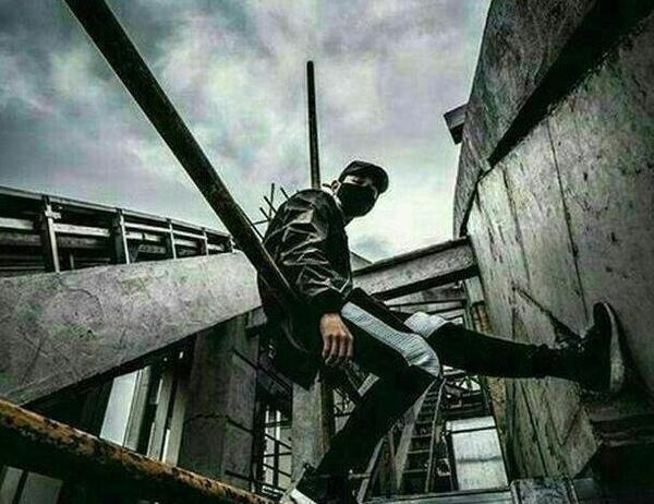 عکس پروفایل پسرانه لاتی تفنگی
