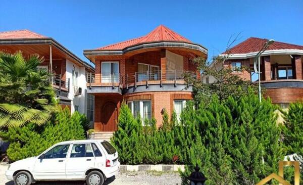 عکس ویلای قدیمی
