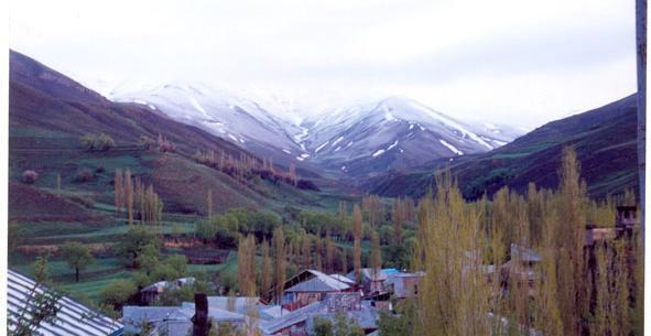 عکس قله آزاد کوه