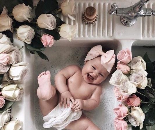 مدل ژست عکس نوزاد دختر