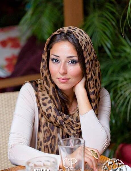 عکسهای حنانه شهشهانی خارج از کشور